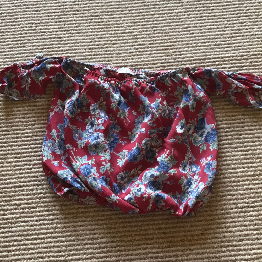 Brandy Melville Ots Top SUPER RARE!